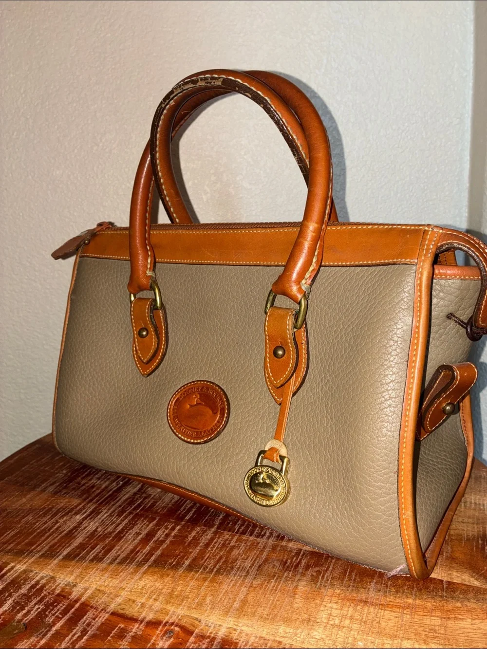 Dooney Bourke Satchel 2-Tone Pebble Leather, Tan/Taupe all weather bag, VTG EUC
